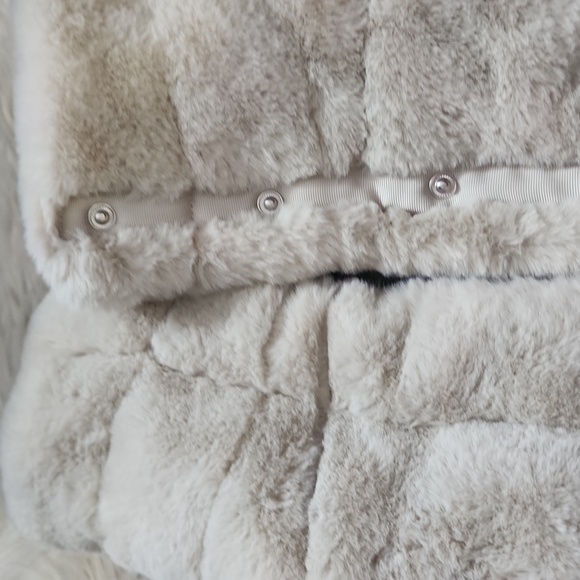 NWT Altar'd State Joelle faux fur jacket - small - Picture 4 of 13